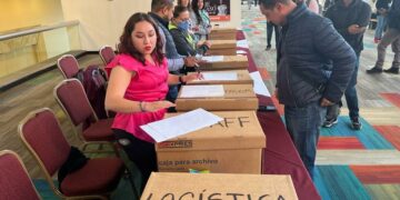 Respaldan gobernadores de Morena encuesta para proceso interno