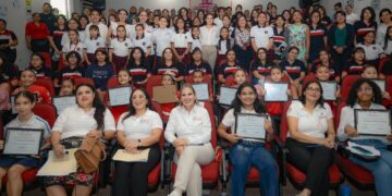 Seguimos construyendo un futuro mejor para las niñas: Ana Paty Peralta