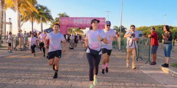 Ana Paty Peralta lidera segunda carrera “Cancún nos une por las Mujeres”