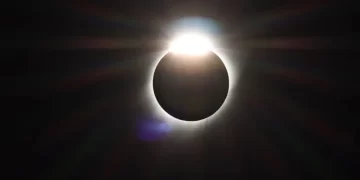 La hora a la que oscurecerá cada estado de México durante el eclipse