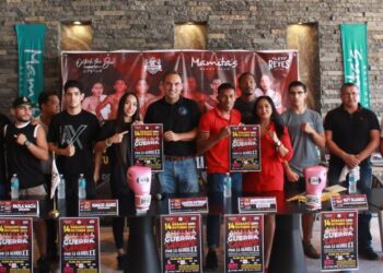 Presentan función de box en Playa del Carmen