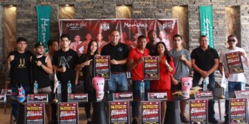 Presentan función de box en Playa del Carmen