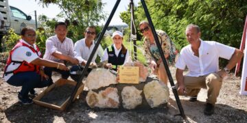 Marca Atenea Gómez inicio de construcción del Centro de Servicio de Emergencia en Costa Mujeres
