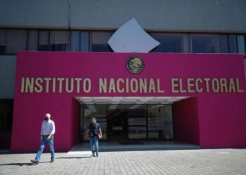 Aprueba INE acuerdo para que partidos postulen a mujeres en gubernaturas