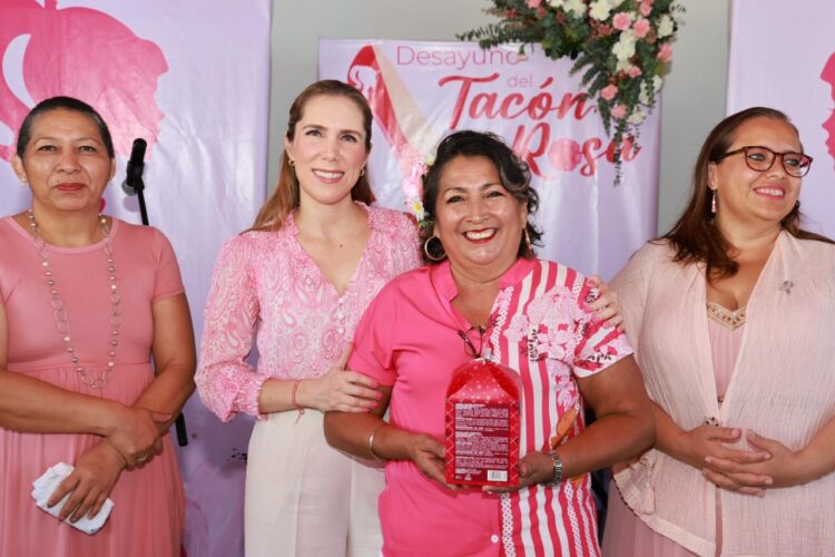 Atenea Gómez encabeza desayuno del Tacón Rosa en el marco del mes de la lucha contra el cáncer de mama