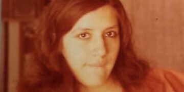 Mi hermana Lupe está cantando