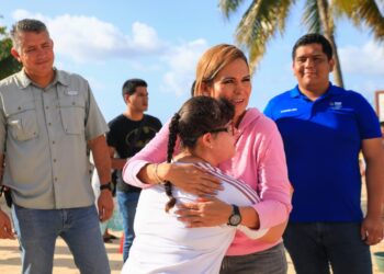 Celebran 50 aniversario de Educación Especial en Punta Esmeralda