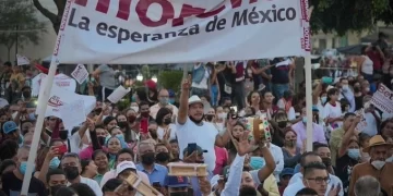 Morena publica lista de aspirantes a 8 gubernaturas y jefatura de CDMX