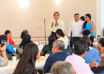 Gobierno de Lili Campos se reúne con líderes religiosos