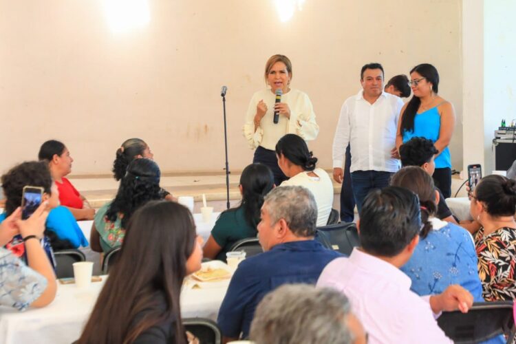 Gobierno de Lili Campos se reúne con líderes religiosos