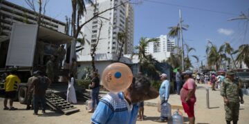 Propone AMLO dar 15 mil mdp de fideicomisos del PJF a Acapulco