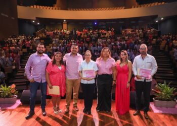 Realizan simposio en Playa del Carmen “Tu lucha es mi lucha contra el cáncer de mama”