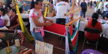 Rinde frutos la constante capacitación de los artesanos de Puerto Morelos