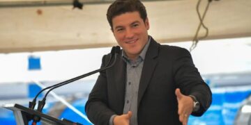 Samuel García pedirá al INE definir pautas sobre petición de licencia