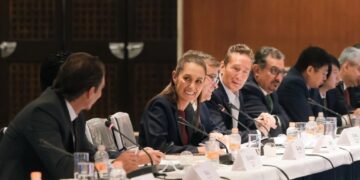Se reúne Claudia Sheinbaum con representantes de la ABM