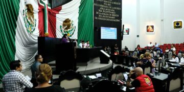 Tendrán ayuntamientos de Quintana Roo estructura orgánica paritaria