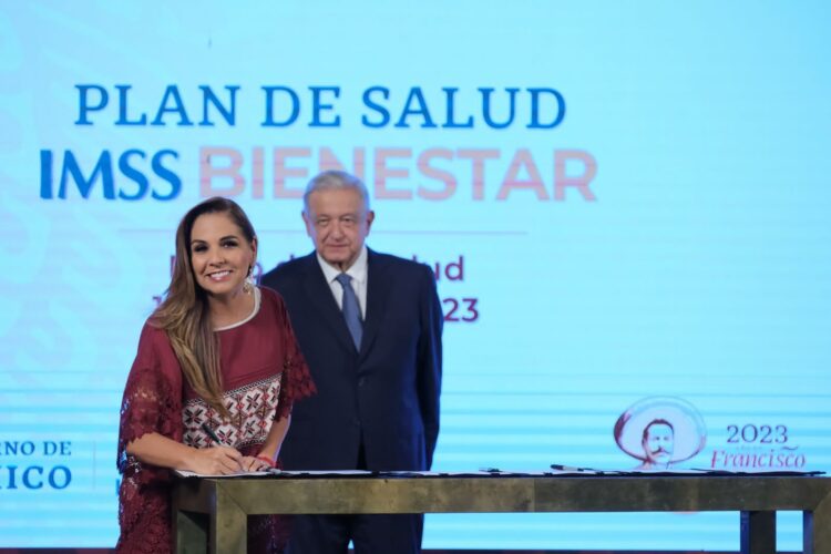 Firma Mara Lezama Acuerdo Nacional de la Federalización de los Servicios de Salud para Quintana Roo