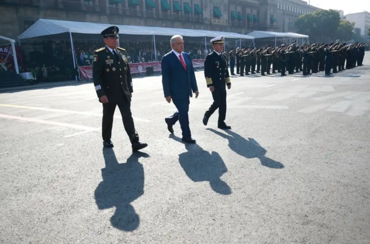 Anuncia AMLO restitución de ferrocarriles de pasajeros