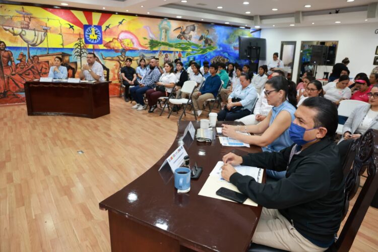 Atenea Gómez impulsa participación en Concurso Municipal Juvenil de Debate Político 2023