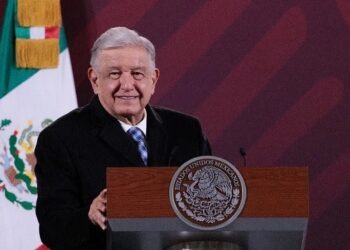 Celebra AMLO que ministra Piña avale destinar recursos de fideicomisos a Acapulco