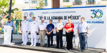 Celebran en Playa del Carmen el Día de la Armada de México