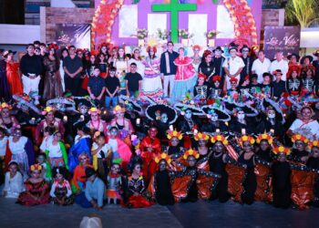 Con la "Noche de las Ánimas" concluye el Festival "Luz y Vida, entre Vivos y Muertos 2023" en Isla Mujeres