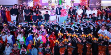 Con la "Noche de las Ánimas" concluye el Festival "Luz y Vida, entre Vivos y Muertos 2023" en Isla Mujeres