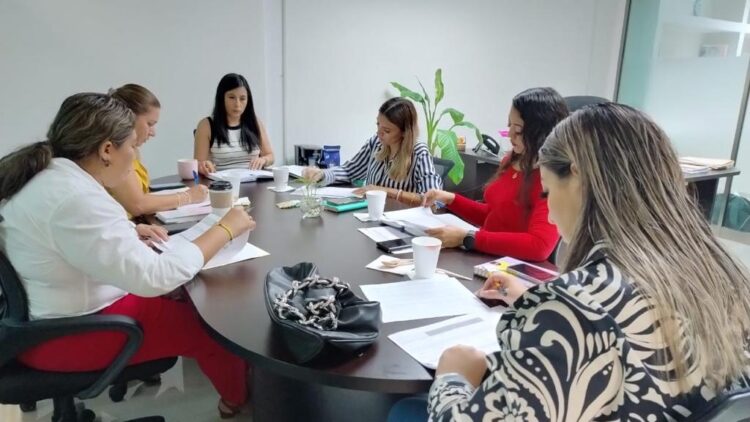 El gobierno de Atenea Gómez promueve la justicia social en beneficio de las mujeres