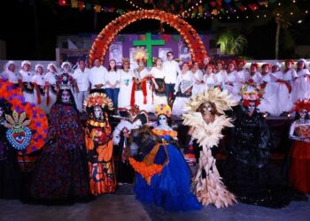 Extraordinaria exhibición Festival “Luz y Vida, entre Vivos y Muertos 2023” de Isla Mujeres