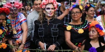 Gran participación en la celebración del Día de Muertos en Playa del Carmen