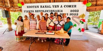 Organizan a adultos mayores de Puerto Morelos fiesta revolucionaria