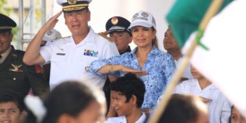 Participativo y vistoso desfile por el CXIII Aniversario de la Revolución Mexicana