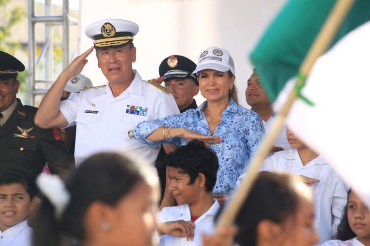 Participativo y vistoso desfile por el CXIII Aniversario de la Revolución Mexicana