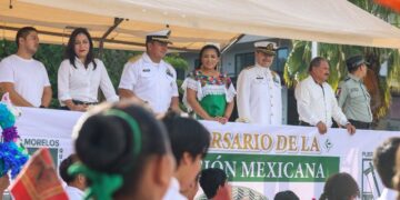 Participa Blanca Merari en desfile del inicio de la Revolución Mexicana