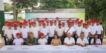 Sella Blanca Merari Cartillas el Servicio Militar Nacional a jóvenes de Puerto Morelos