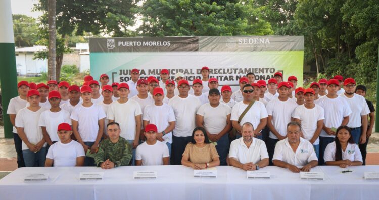 Sella Blanca Merari Cartillas el Servicio Militar Nacional a jóvenes de Puerto Morelos