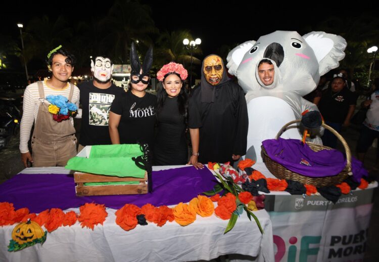 Vive la zona turística de Puerto Morelos noche de Halloween