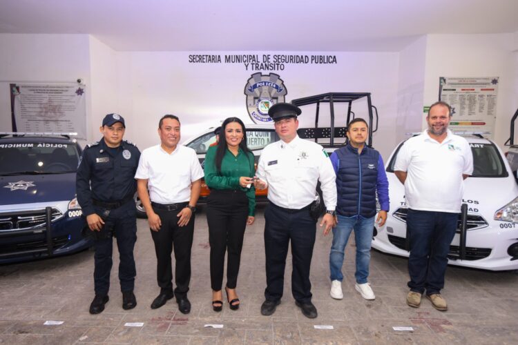 Entrega Blanca Merari patrullas a la Secretaría Municipal de Seguridad Pública y Tránsito