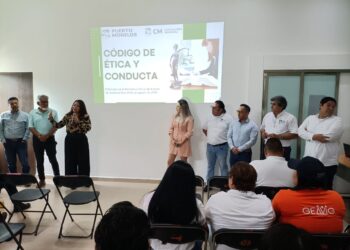 Difunden entre servidores públicos códigos de ética y conducta de Puerto Morelos