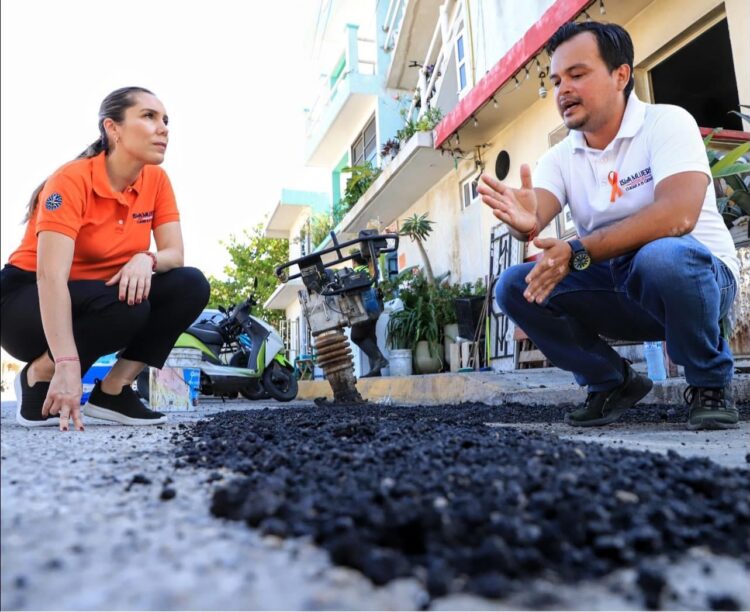 Gobierno de Atenea Gómez fortalece los trabajos de bacheo en Isla Mujeres
