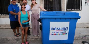 Atenea Gómez mantiene cercanía con los isleños con programa ‘Caminando en tu colonia’