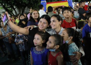 En Cancún la Navidad nos une: Ana Paty Peralta