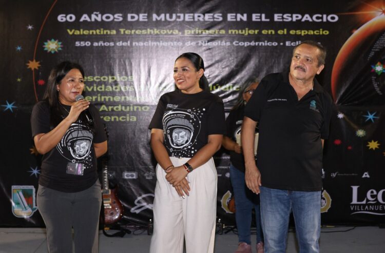 Felicita Blanca Merari a alumnos del Cobach por nueva edición de la “Noche de las Estrellas”