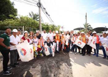 Inicia Ana Paty Peralta obras inclusivas en la SM 1