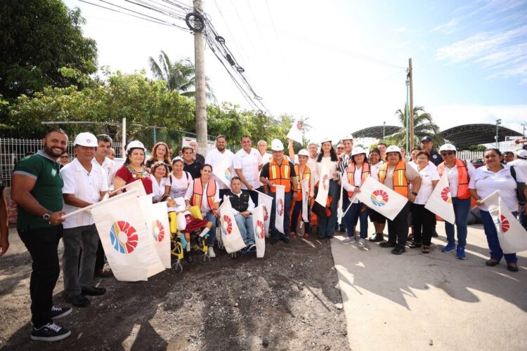 Inicia Ana Paty Peralta obras inclusivas en la SM 1