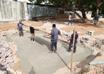 Gobierno de Atenea Gómez avanza en la construcción del nuevo parque infantil Zazil-Há en Isla Mujeres