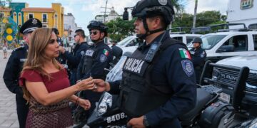 Refuerza Mara Lezama seguridad en Solidaridad con entrega de nuevas patrullas