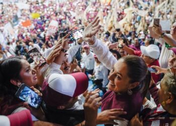 La oposición no cumplió, por ello encabezamos las encuestas: Sheinbaum