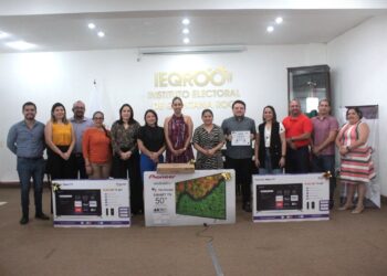 Premia IEQROO lema ganador “Este 2024 hazte escuchar votando”
