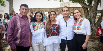 Blanca Merari asiste al Fandango por la Lectura que encabezan Beatriz Gutiérrez Müller y Mara Lezama